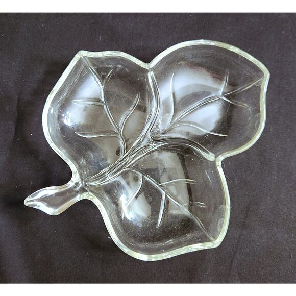 Unbranded Other - Leaf Pattern Shaped Divided Dish 3 Part Candy or Nut Dish Vintage Serving Plate